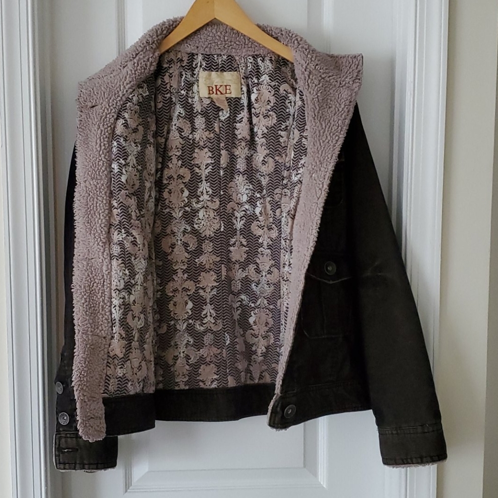 Jacket - Picture 2 of 3